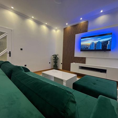 Sarajevo Luxury Apartment - 50 M From Old Sarajevo Clock Tower Екстериор снимка
