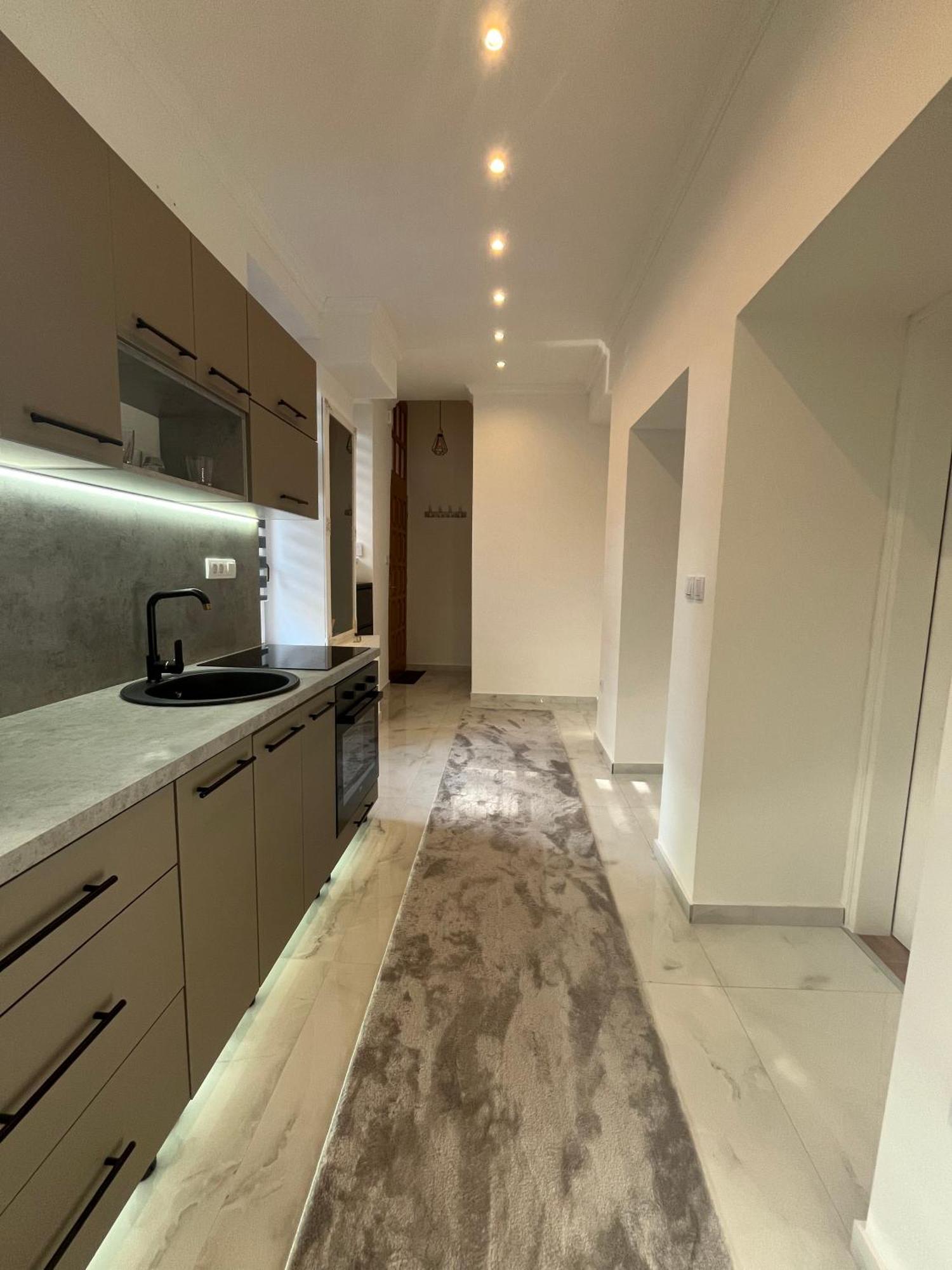 Sarajevo Luxury Apartment - 50 M From Old Sarajevo Clock Tower Екстериор снимка