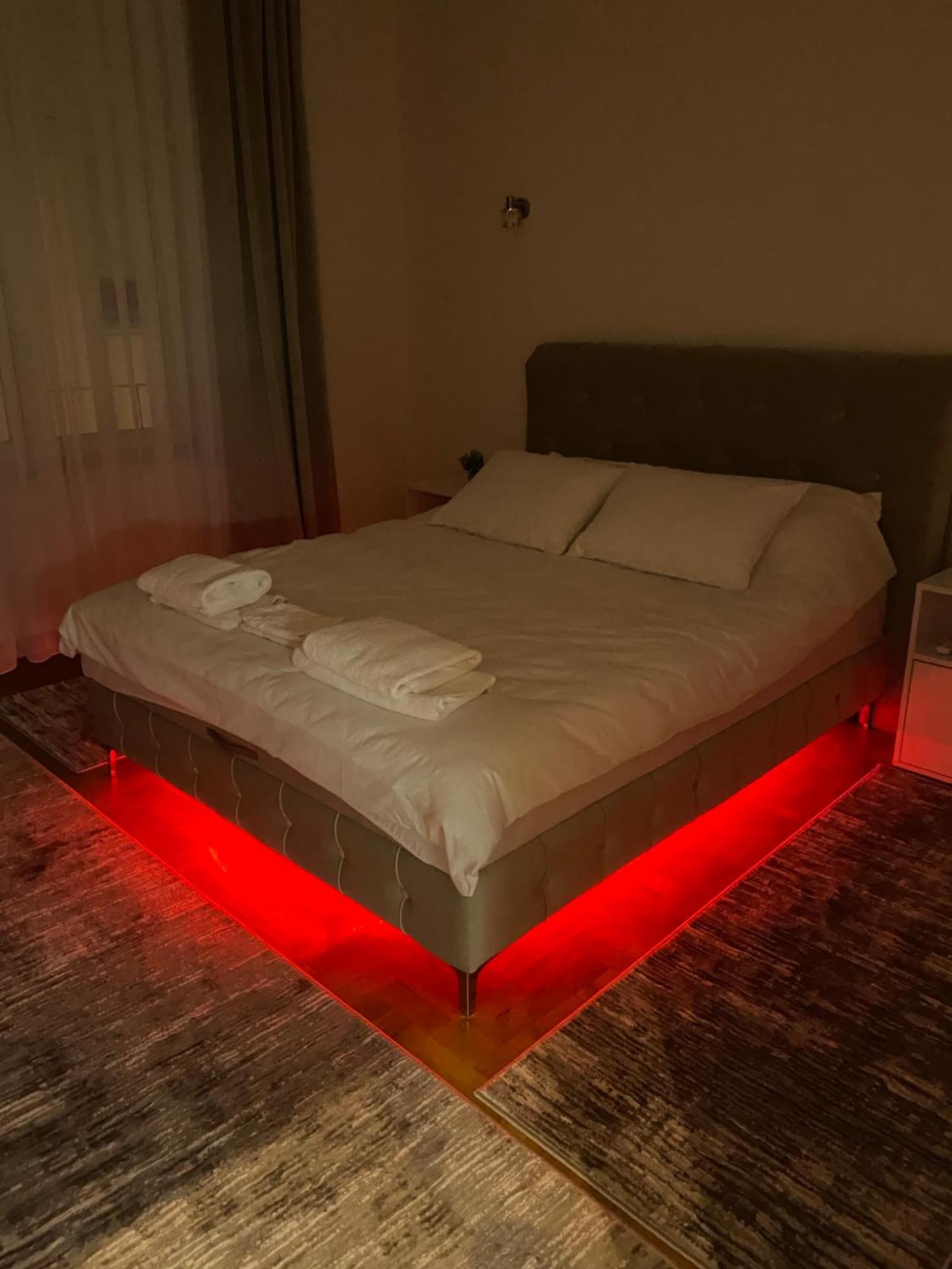 Sarajevo Luxury Apartment - 50 M From Old Sarajevo Clock Tower Екстериор снимка