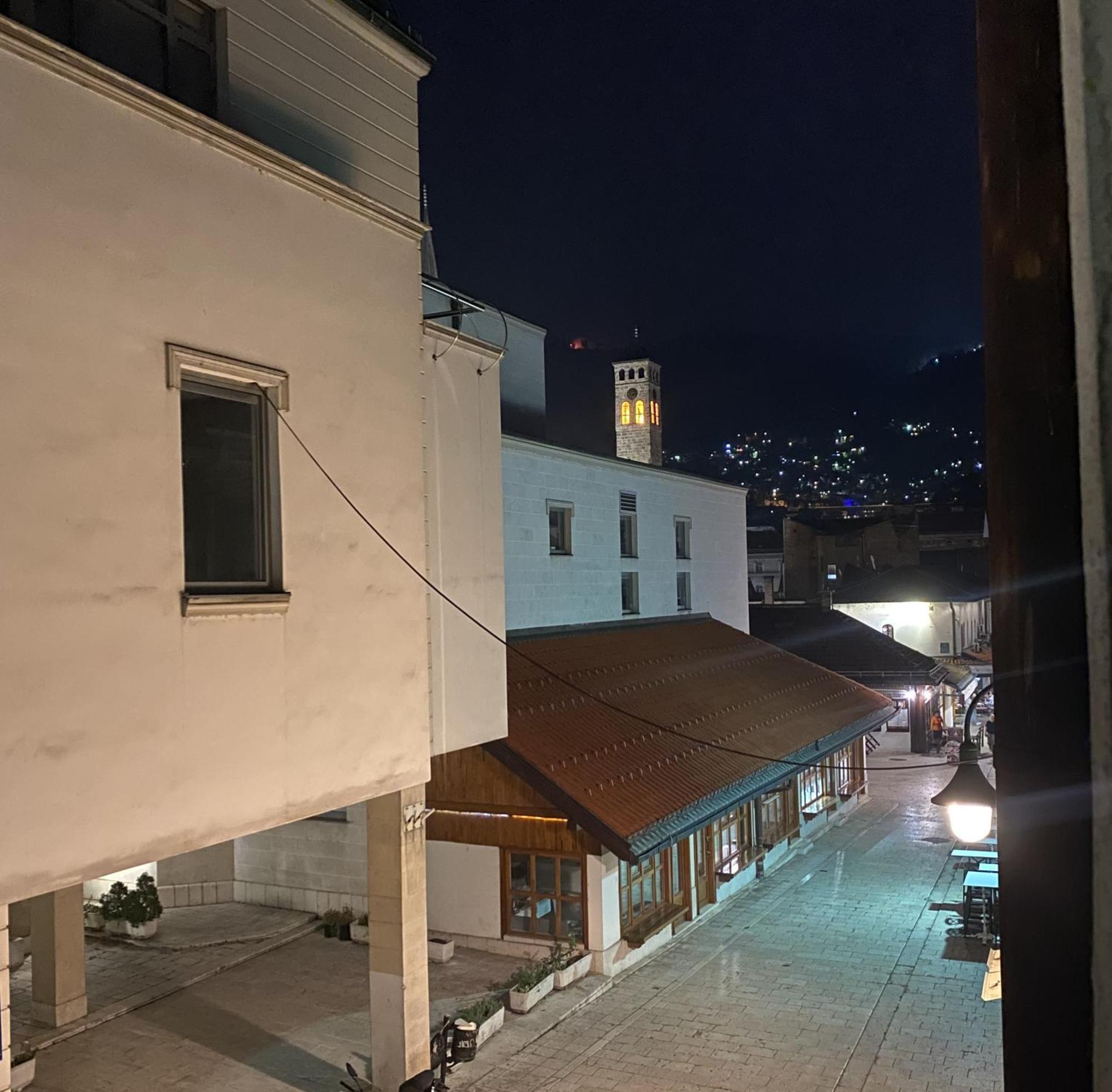 Sarajevo Luxury Apartment - 50 M From Old Sarajevo Clock Tower Екстериор снимка